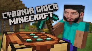 Cydonia gioca per la prima volta a Minecraft