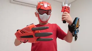 Brincando de Esconde- esconde com os Power Rangers Beast Morphers