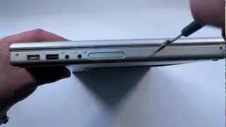 Ремонт MacBook Pro 15.4" A1226 2007 замена жесткого диска (HDD disassembly)