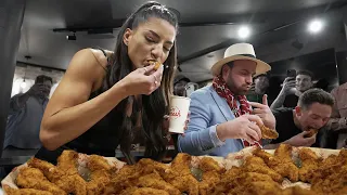 FRIED CHICKEN & 14 SAUCE EATING CONTEST | FEMALE EATER Vs.TEAM OF MEN! @slimchickens ​