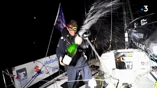 La joie de Xavier Macaire à l'arrivée de la première étape de la Solitaire du Figaro