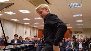 Alexander Malofeev performs in front of great chess players