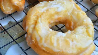 EASY HOMEMADE DONUTS | WITHOUT A STAND MIXER OR DONUT TOOLS!