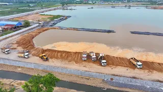 EP939,Wheel Loader SDLG Push Sand In Water With DumpTruck Delivery Sand