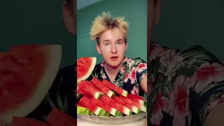 КАК ПРАВИЛЬНО ЕСТЬ АРБУЗ?🍉 #shorts #прикол #вайны