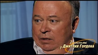 Караулов: Путин – двухтысячной толпе: “У меня восемь пуль. Семерых я убью, а восьмую оставлю себе”