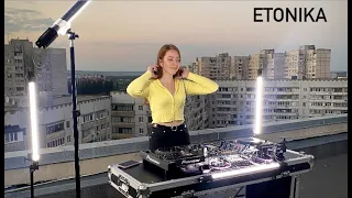 Etonika -  Big city lights / Live / Progressive House & Melodic Techno DJ Mix