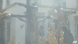 Salida del Cristo de la Conversión del Buen Ladrón de Montserrat para el SEG | Semana Santa 2023