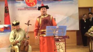 Mongolian singing Albanian folk songs