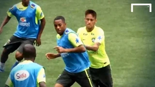 Neymar shoves Robinho twice in training