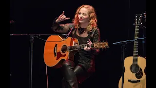 ANNEKE VAN GIERSBERGEN - SATURINE / HURRICANE (Puerto Montt 27/09/2023)