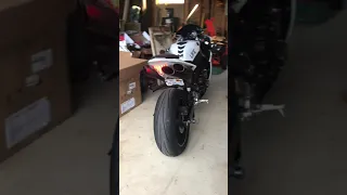 Yamaha R1 Aggressive Cold Start TOCE (Straight Pipes)