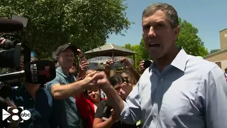 'Why is this happening?' Beto O'Rourke reacts after getting removed from Abbott Uvalde presser