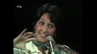 Joan Baez, 1977, "blowin´in the wind", "gracias a la vida", "imagine", "let it be", "no nos moverán"