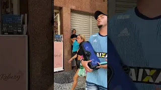 ELE PAROU NA RUA PRA CANTAR E OLHA OQUE ACONTECEU (COVER) Samuel Garcias