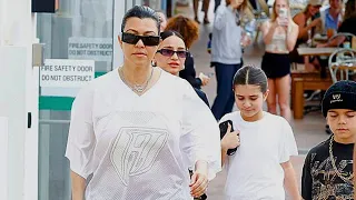 Kourtney Kardashian treated her kids to a lavish lunch at Mimi's in Coogee, Australia