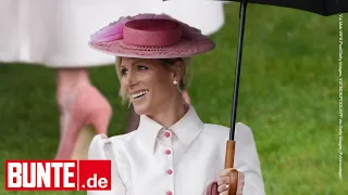 Zara Tindall - Ganz schön clever! Ihren Schuhtrick merken wir uns für die nächste Gartenparty