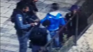 Footage of stabbing attack at Damascus Gate in Jerusalem, October 10, 2015.