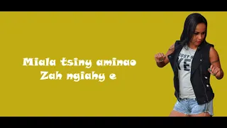 stephanie gasy tsy ahoako lyrics