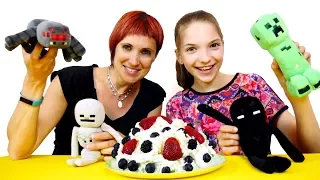 Игры Майнкрафт - готовим торт! Видео для девочек