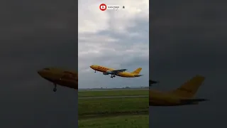 Fire and loud bang after Takeoff 😱🤯 #aviation #aviationlovers #shorts