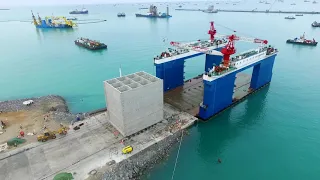 The Quay Wall construction at MPS using Caissons cast on land