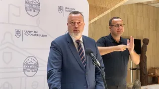 🔴 Minister práce Milan Krajniak informuje po rokovaní vlády | Aktuality