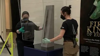 Field Museum shows off 3,000-year-old sword once thought to be replica