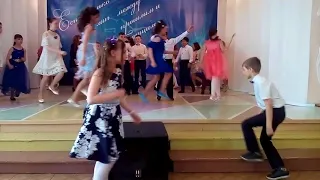 Выпускной  танец 4б 26.05.2018