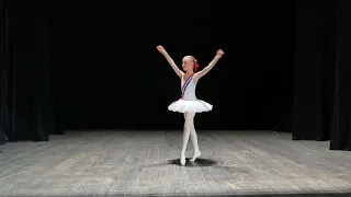 BackStage balet variace z baletu Plameny Paříže
