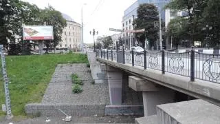 Электричка прошла под мостом на Театральной. Калининград