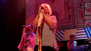 Sia - "Clap Your Hands" (House of Blues San Diego 04/19/10)