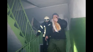 Рятувальна операція у Хмельницькому: на пожежі врятовано двох людей та їхніх домашніх улюбленців(TV)