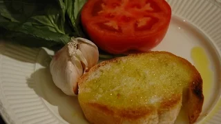 Юлия Высоцкая — Хлеб с помидором