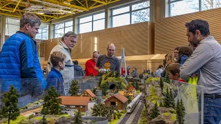 Eine Modellbahn-Ausstellung der Superlative: In Windischeschenbach treffen Züge auf Autos und LKWs