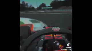 Alex Albon crazy overtake🤯