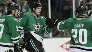 Benn, Stars Rout Wild in Game 1