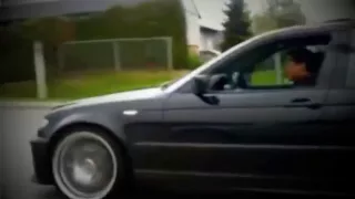 E46 BMW M3 SMG vs 330i ZHP 6MT