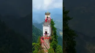 中國最危險的寺廟