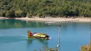 Canadair @ Lac de St. Croix - Fast stop