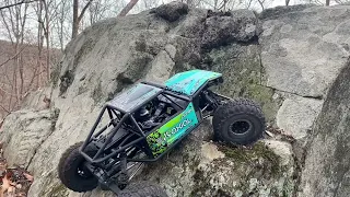 Axial Capra Extreme Rock crawling - Testing Proline Trenchers