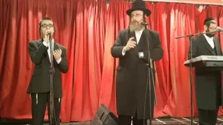 ילד הפלא ארי רייך& אייזיק האניג  "משכיל לדוד" עם הקלידן יענקי רובין.Ari Reich