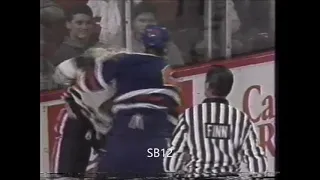 Shayne Corson vs Bryan Marchment Oct. 15/1992 (hl)