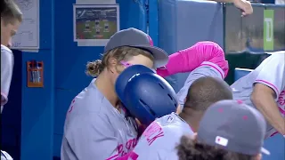 MLB | Smooches cam