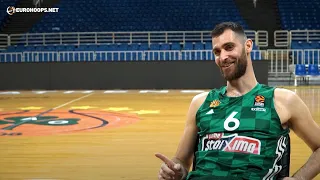 (Greek) Panathinaikos' players picking out the best and the worst dressed on the team