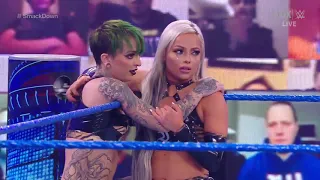 WWE SmackDown 01/01/21: Ruby Riott & Liv Morgan vs. Natalya & Tamina ft. Billie Kay at Ringside