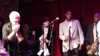 Soulive ft. Taylor Hicks, Nigel Hall and Alecia Chakour - Just Kissed My Baby