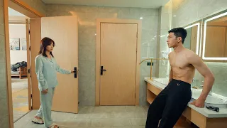 Cinderella opened the door, when she saw the CEO's 8-pack abs, she blushed instantly!