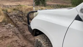 4wd tip - how to drive through mud