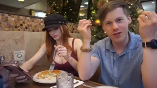 amouranth romantic dinner with mysterious guy